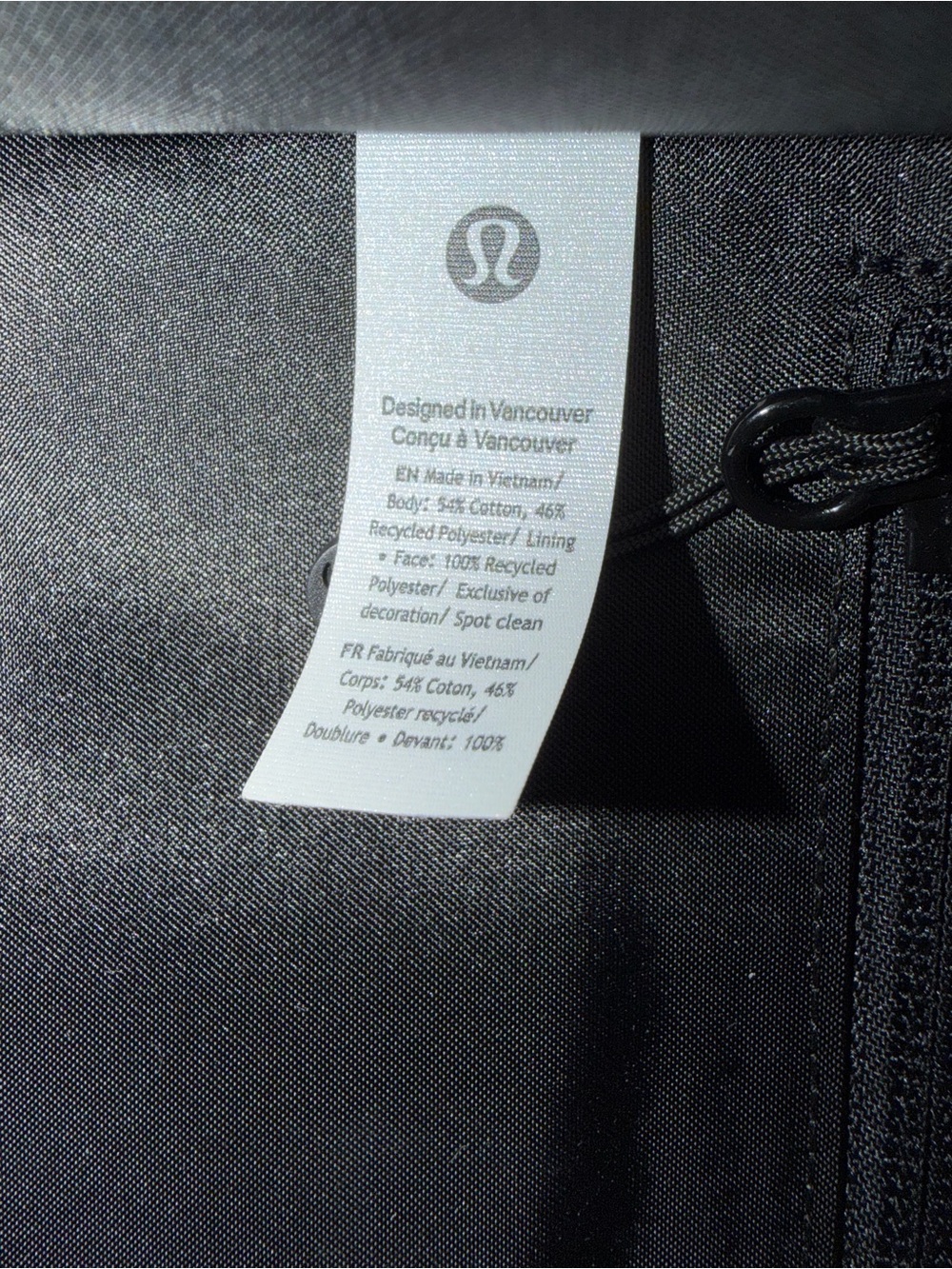 lululemon Two-Toned Mini Canvas Tote 4.5L- Anchor/Light Ivory/Black - Picture 8 of 8
